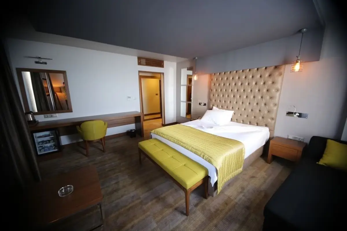 Peronti Hotel konuk odası detayı